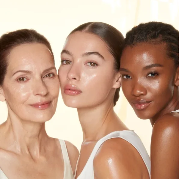 041_230022_MAGIC_MARCH_HM_MAGIC_MARCH_TRIO_MODEL_RM_2402 Charlotte Tilbury Charlotte's Magic Serum Crystal Elixir 30ML