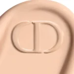 Y0000150_E000001082_cs Dior Forever Skin Wear